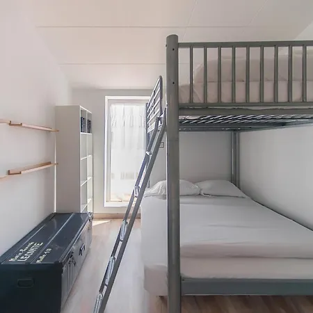 Welcs 235 Emp Con Terraza Apartman