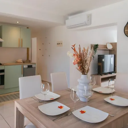 Apartment Welcs 235 Emp Con Terraza Roses